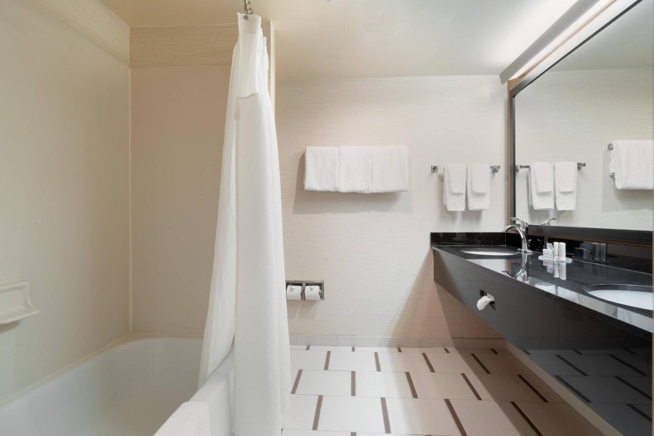 Fairfield Inn By Marriott Лорел Экстерьер фото