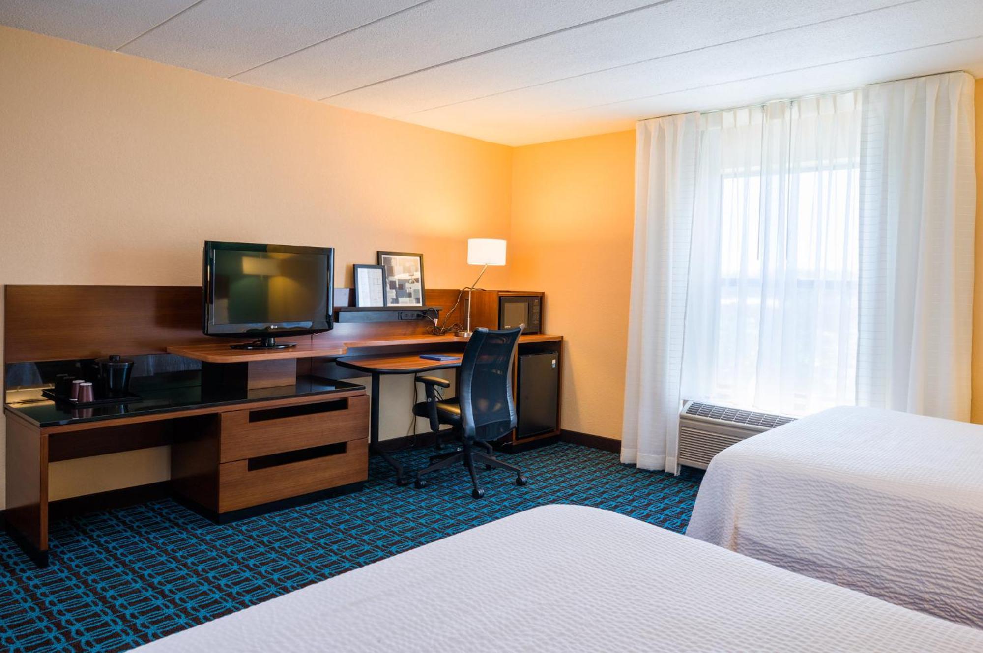 Fairfield Inn By Marriott Лорел Экстерьер фото